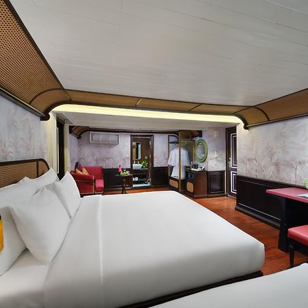 Signature Royal Halong Cruise Ha Long Exterior photo
