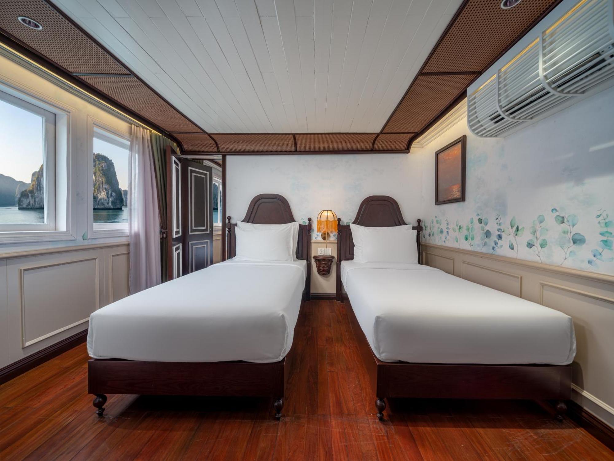 Signature Royal Halong Cruise Ha Long Exterior photo
