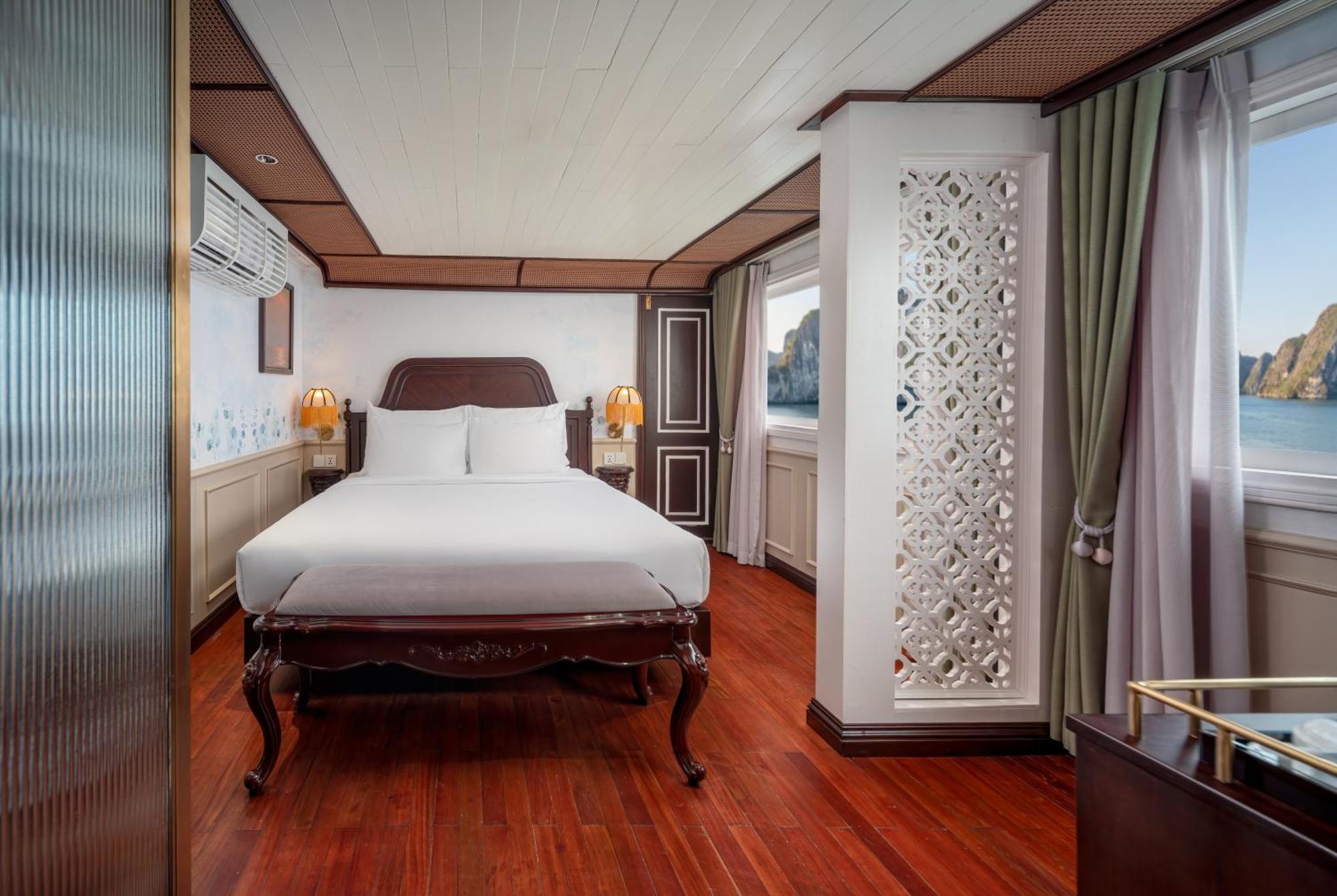 Signature Royal Halong Cruise Ha Long Exterior photo
