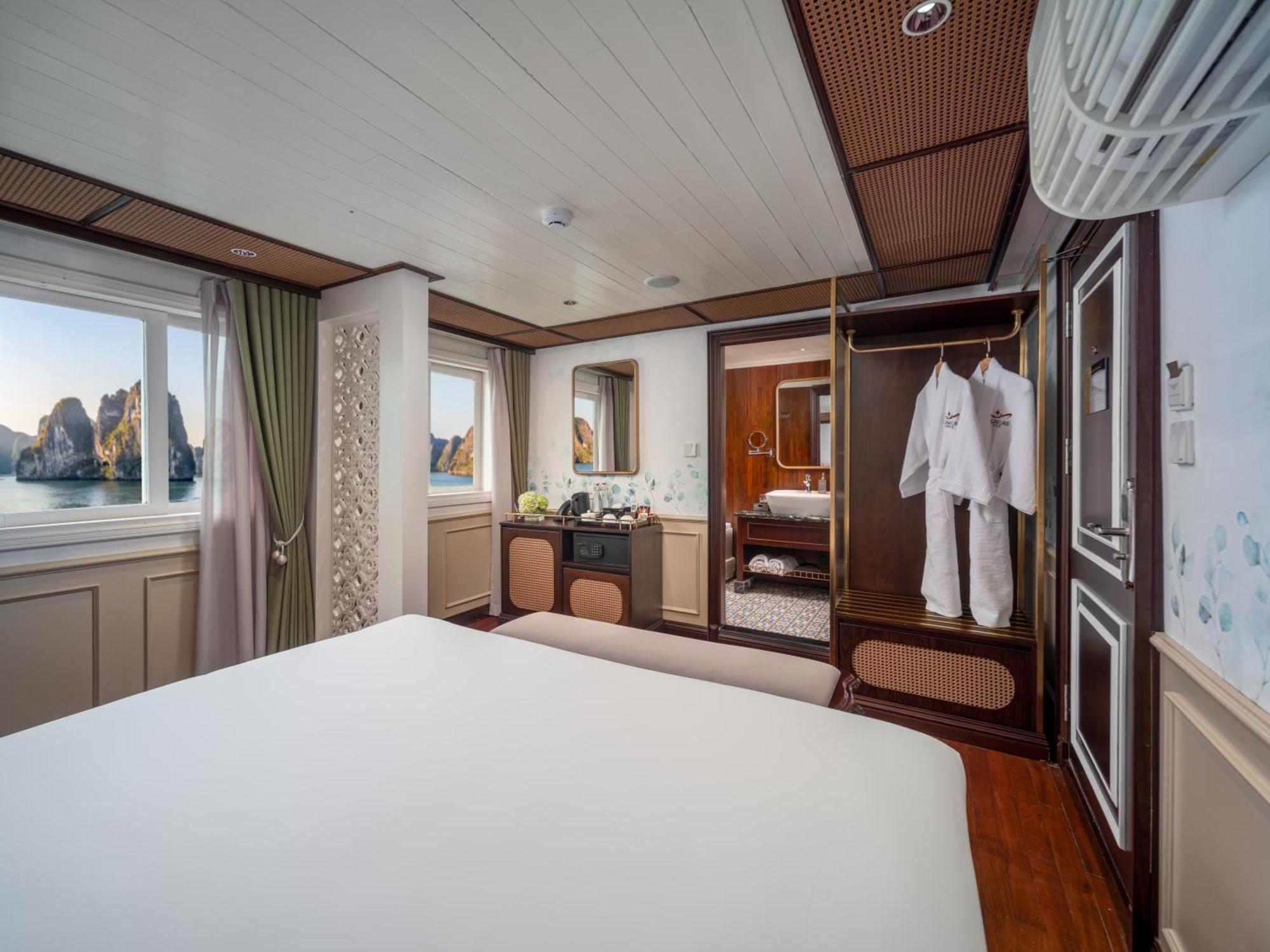 Signature Royal Halong Cruise Ha Long Exterior photo