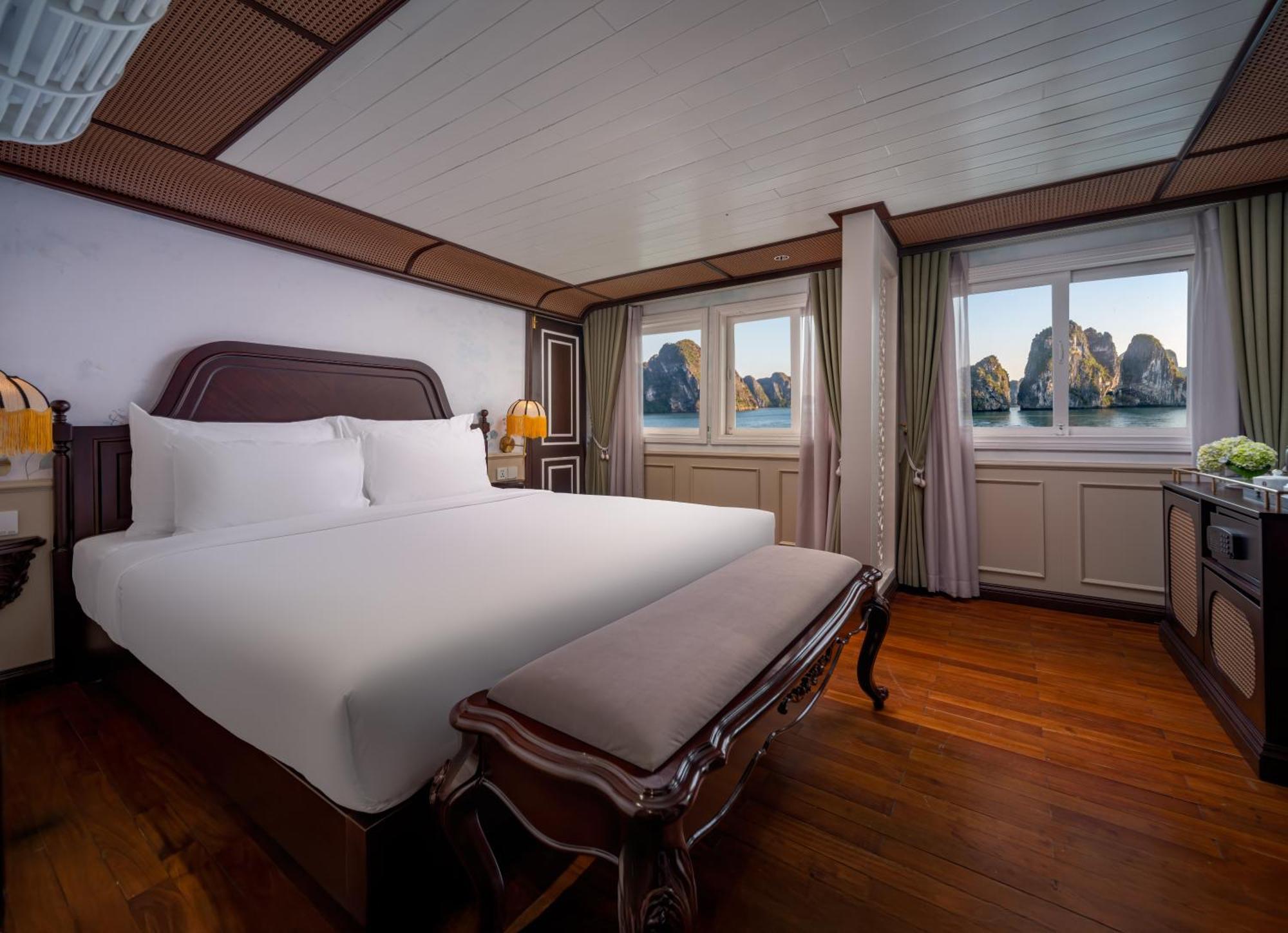 Signature Royal Halong Cruise Ha Long Exterior photo