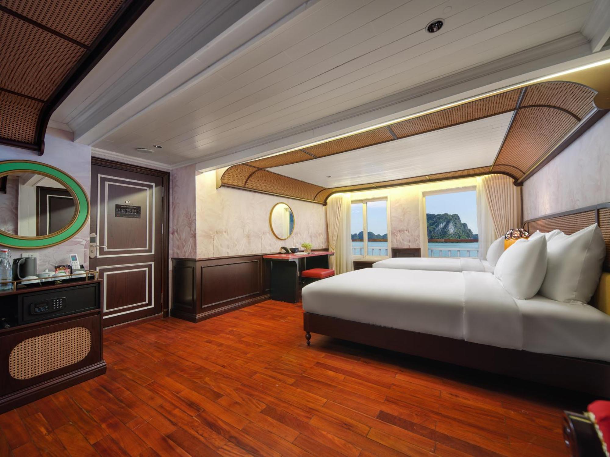 Signature Royal Halong Cruise Ha Long Exterior photo