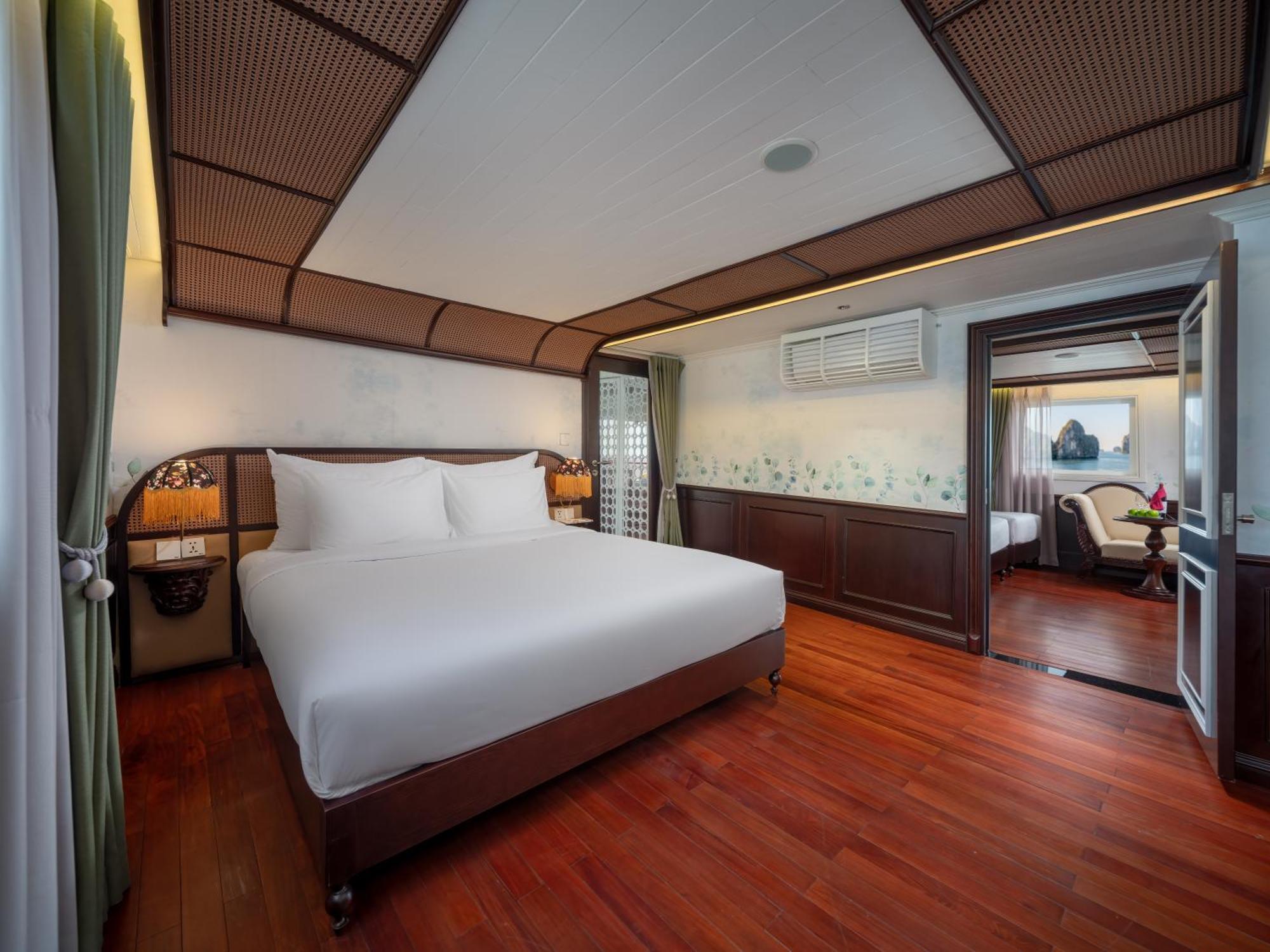 Signature Royal Halong Cruise Ha Long Exterior photo