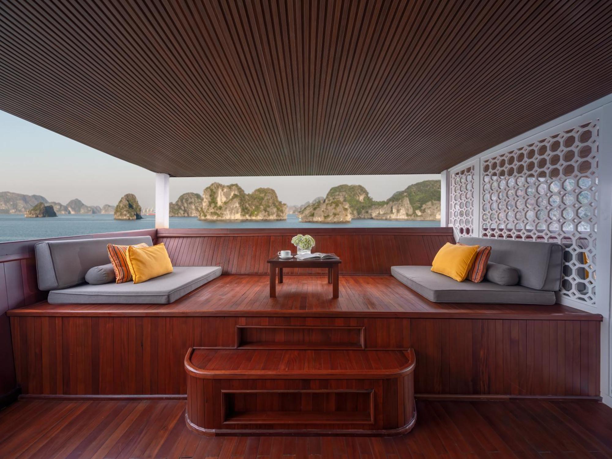 Signature Royal Halong Cruise Ha Long Exterior photo